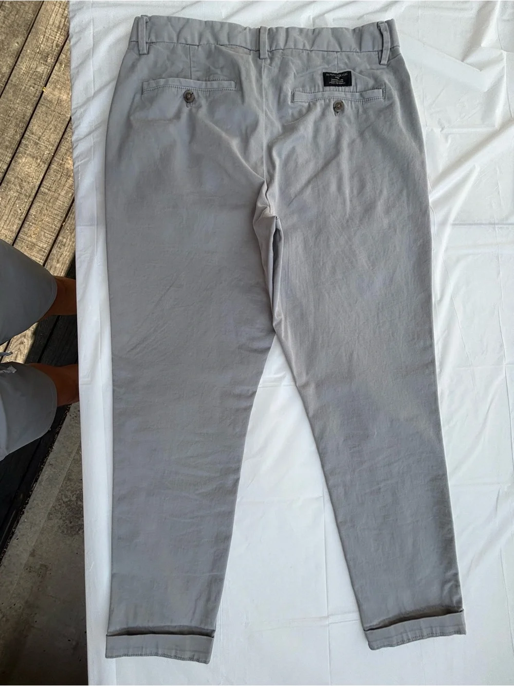 Banana Republic Men's Light Gray Athletic Lived In Chinos